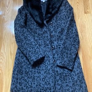NWOT Black and Grey Wool Blend Leopard Coat with Faux Fur Collar